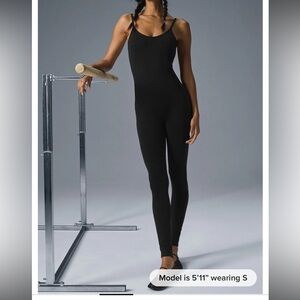 NWT Alo Airbrush One And Done Onesie in Black